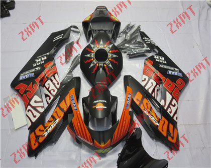 2004-2005 CBR1000RR